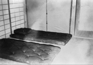 Dugway Proving Ground, German and Japanese Village, Japanese home interior, 27 May 1943. ダグウェイ実験場。